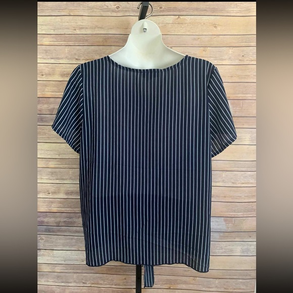 Elizabeth - Size 3X - Picture 2 of 7